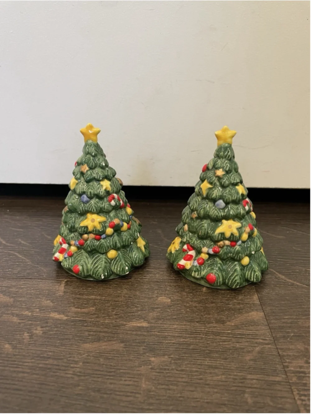 Nikko Christmas Tree Salt And Pepper Shakers Ceramic 4” Tall Festive Vintage